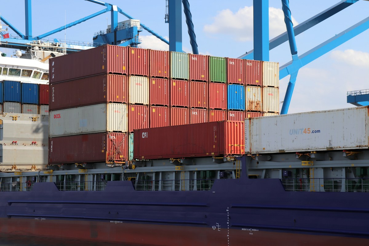 Container vessel operating from Rotterdam